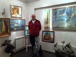 Игорь Коцарев на выставке в галерее на Крестовском острове